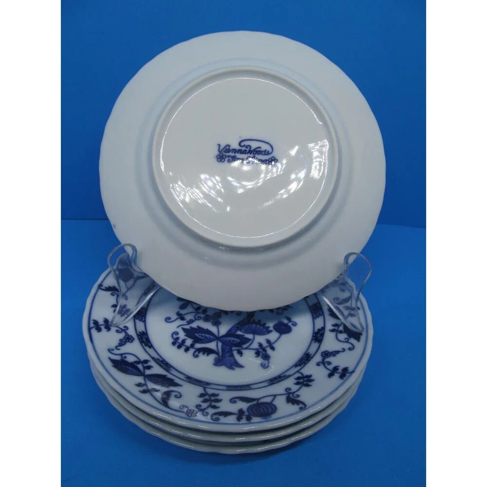 Vienna Woods Blue Onion Set Of 4 Vintage 6 1/2